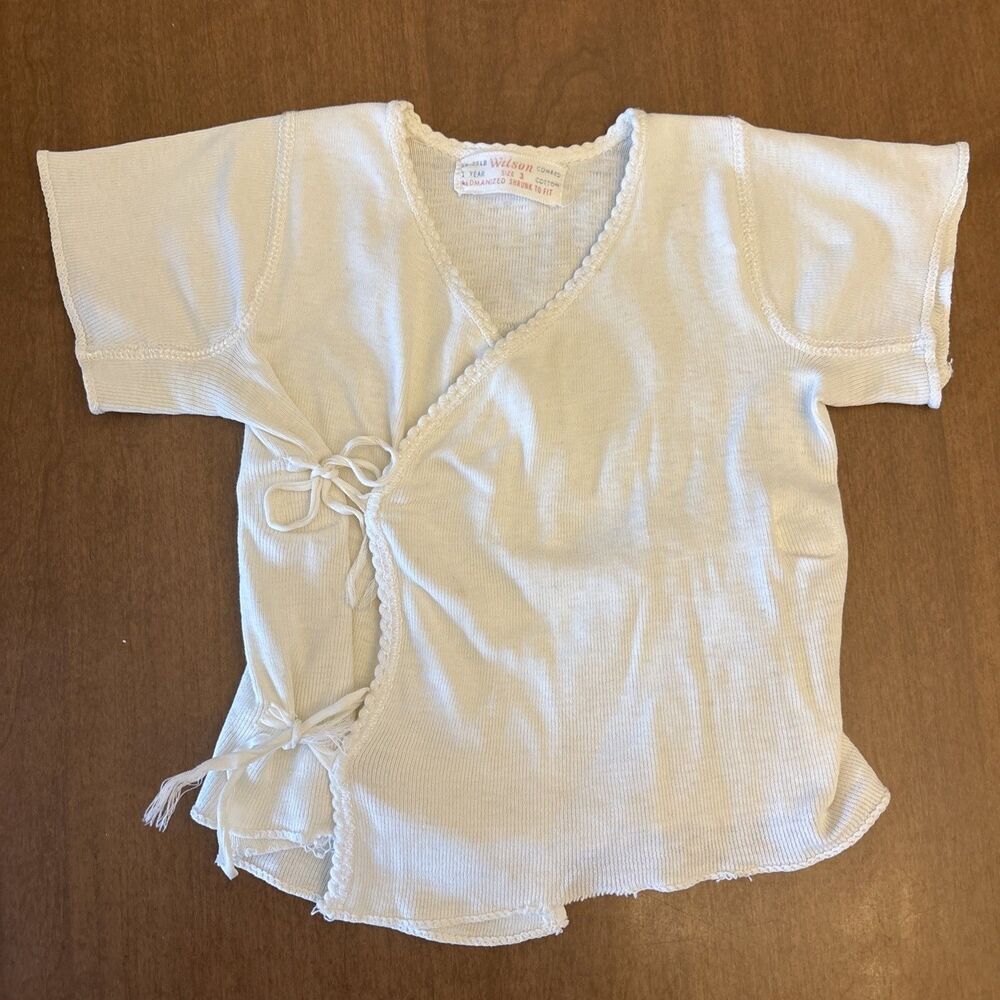 Vintage Wilson Size 3/1 Year Old 19-23 lbs Short Sleeve Side Ties Cotton Shirt